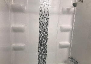 Louisville one bedroom apartment shower